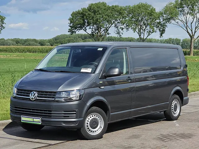 Volkswagen Transporter 2.0 TDI 2019 Diesel 2