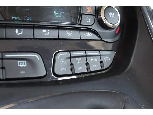 Ford Kuga 1.5 150PK TITANIUM 2015 Benzine 24