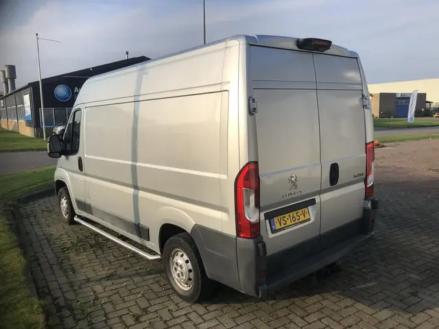 Peugeot Boxer 330 2.2 HDI L2H2 XR 2016 Diesel 3
