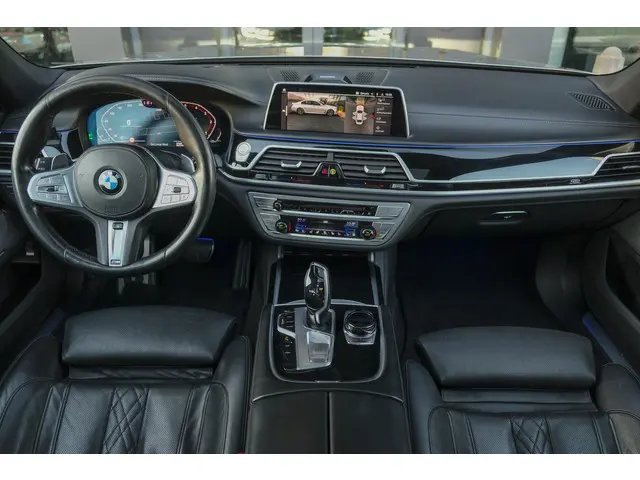 BMW 7 Serie 730d M-sport 265pk 2019 Diesel 3