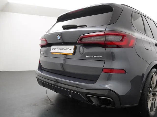 BMW X5 xDrive45e High Executive 2020 Hybride Benzine 32