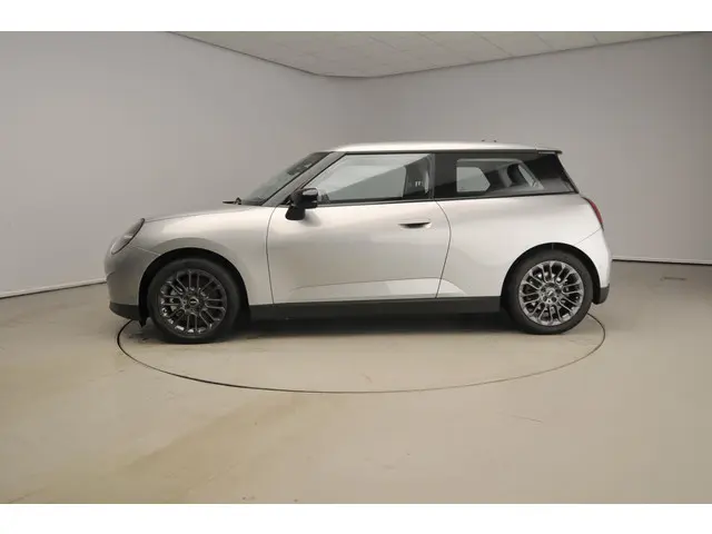 MINI 3-Deurs Cooper E 2024 Elektrisch 2