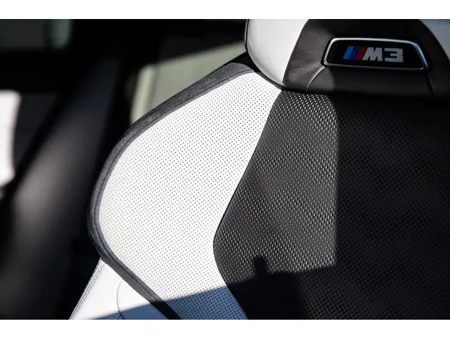 BMW M3 3-serie Touring xDrive Competition 2023 Benzine 69