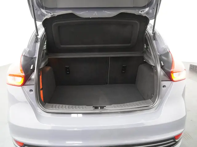 Ford Focus 2.0 ST 2017 Benzine 9