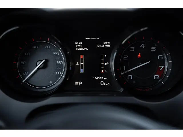 Jaguar F-Type 3.0 V6 S Convertible 2013 Benzine 51