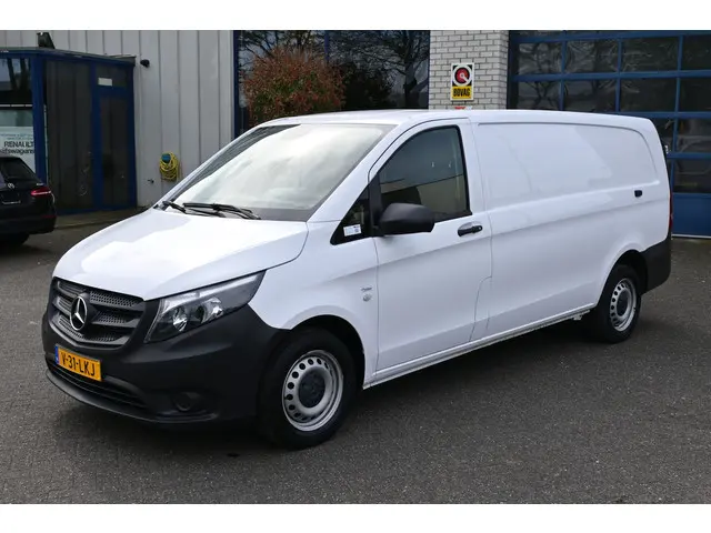 Mercedes-Benz Vito 116 CDI L3 Extra Lang 2023 Diesel 1