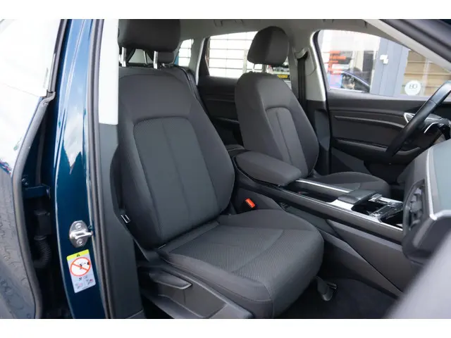 Audi e-tron 50 quattro edition 71 kWh 2020 Elektrisch 8