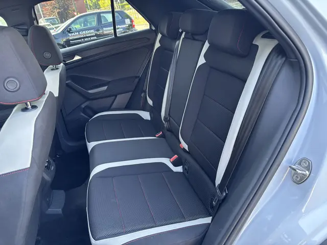 Volkswagen T-Roc 1.5 TSI Sport 2018 Benzine 16