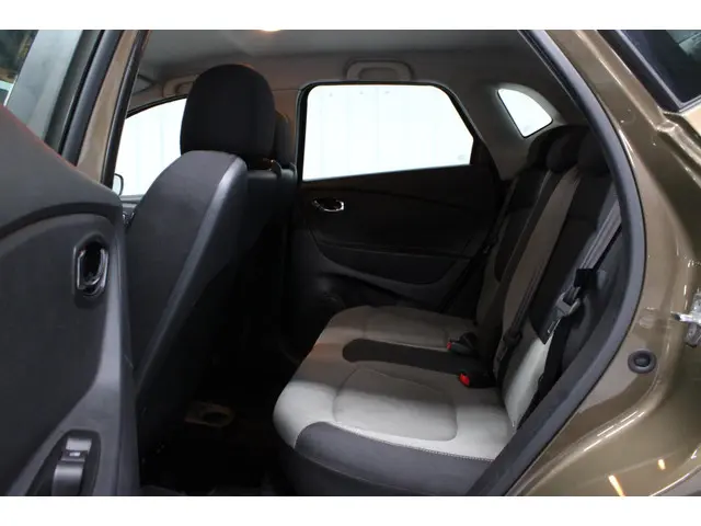 Renault Captur 0.9 TCe Limited 2016 Benzine 14