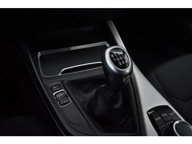 BMW 1 Serie 116d *Navi | Cruise | Clima | Nette auto* 2017 Diesel 25