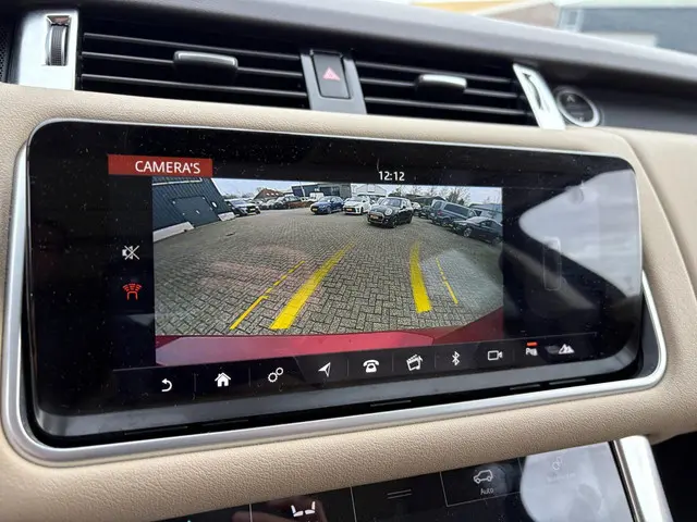 Land Rover Range Rover Sport 2.0 SD4 HSE 2018 Diesel 25