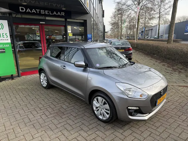 Suzuki Swift 1.2 Automaat Navi Camera 2019 Benzine 6