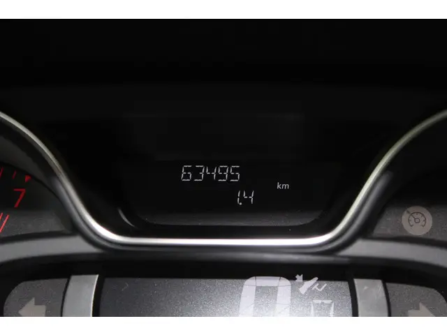 Renault Captur 1.3 TCe Intens 150 pk EDC 2019 Benzine 34