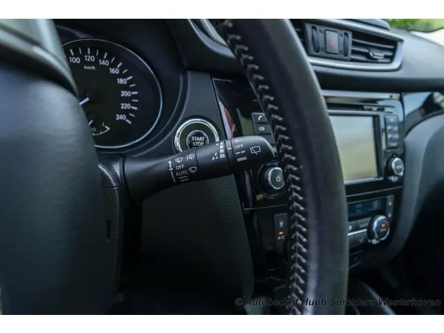 Nissan QASHQAI 1.2 Premier Edition 2014 Benzine 29