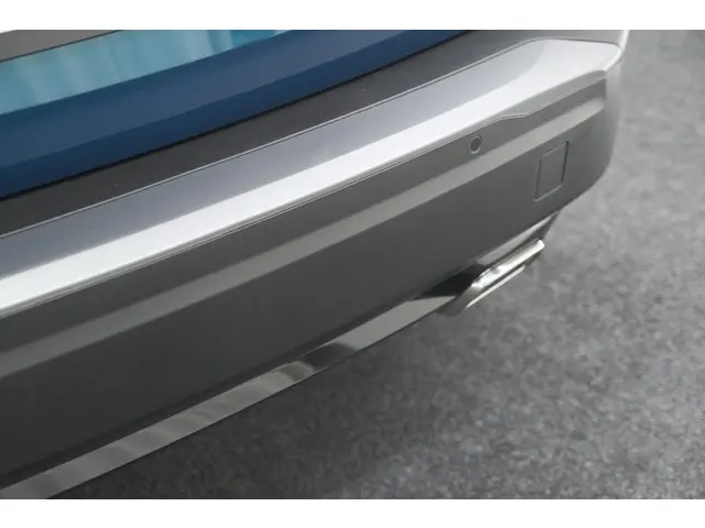 Peugeot 2008 Hybrid 145 e-DCS6 GT 2025 Hybride Benzine 24