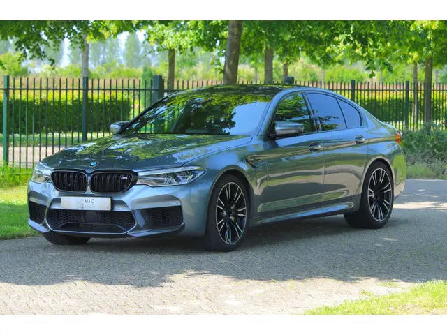 BMW M5 5-serie 2018 Benzine 3