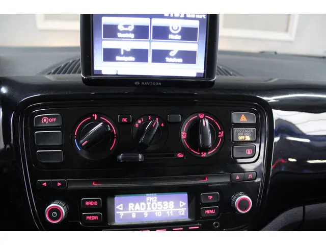 Volkswagen up! 1.0 move up! BlueMotion 2013 Benzine 13