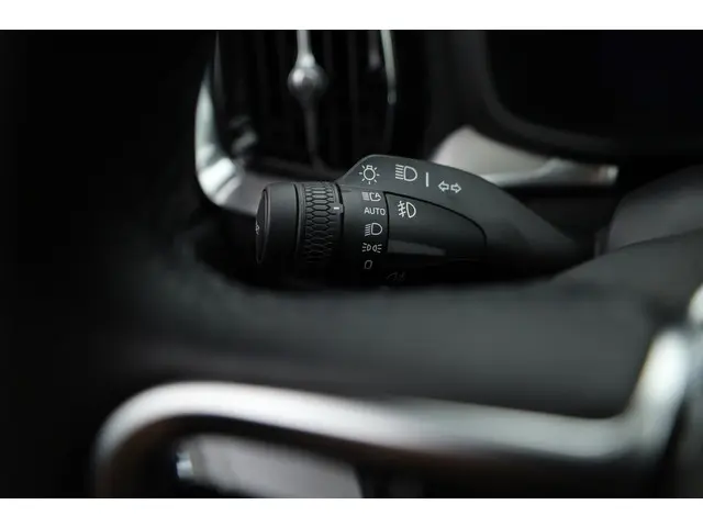 Volvo V60 T6 Recharge Plus Bright 2024 Hybride Benzine 9
