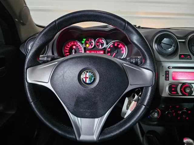 Alfa Romeo MiTo 1.4i Impression / 2e eigenaar 2013 Benzine 12