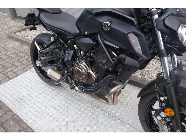 Yamaha MT 07 ABS 2018 Benzine 8