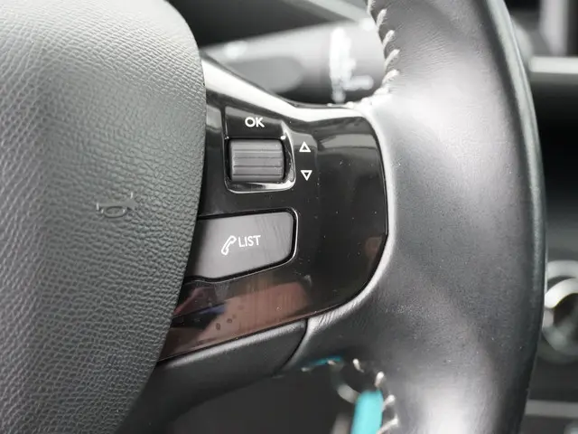 Peugeot 308 1.2 PureTech Active 2016 Benzine 16