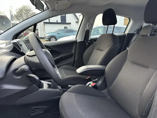 Peugeot 208 1.2 Blue Lion 82 PK 2018 Benzine 8