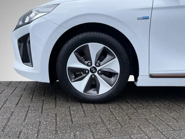 Hyundai IONIQ Premium EV 2019 Elektrisch 8
