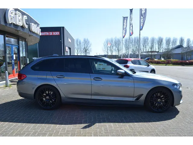 BMW 5 Serie 540i xDrive Touring 340 pk 2017 Benzine 6