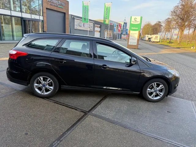 Ford Focus Wagon 1.0 EcoBoost Edition 2014 Benzine 18