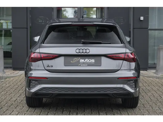 Audi A3 Sportback 30 TFSI 110pk S-line 2023 Benzine 18