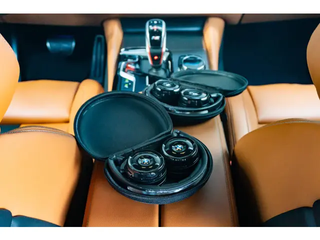 BMW M5 5 Serie Competition 2020 Benzine 33