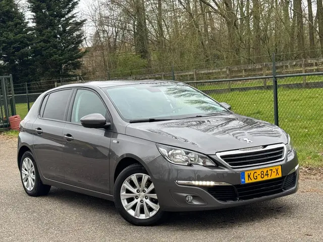 Peugeot 308 1.2 PureTech Style /Navi/Pano/Airco/ 2016 Benzine