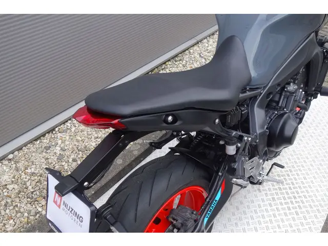 Yamaha MT 09 ABS 2021 Benzine 12