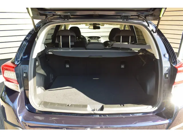 Subaru XV 2.0i e-BOXER Luxury 2022 Hybride Benzine 26