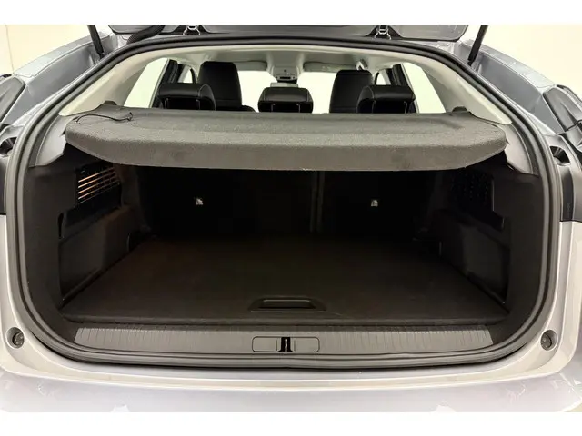 Citroën C4 1.2 Hybrid Max 2024 Hybride Benzine 14