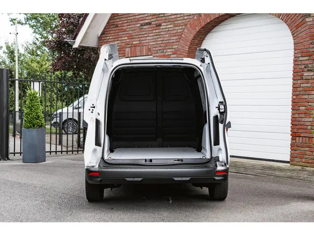Renault Kangoo 1.5 Blue dCi 95 Comfort L2 2024 Diesel 28