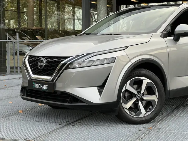Nissan QASHQAI 1.3 MHEV Xtronic N-Connecta 2023 Benzine 17