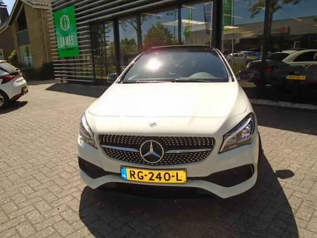 Mercedes-Benz CLA 180 2017 Benzine 7
