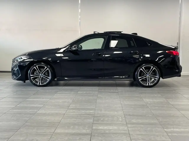 BMW 2 Serie Gran Coupé 218i M-sport 2021 Benzine 17