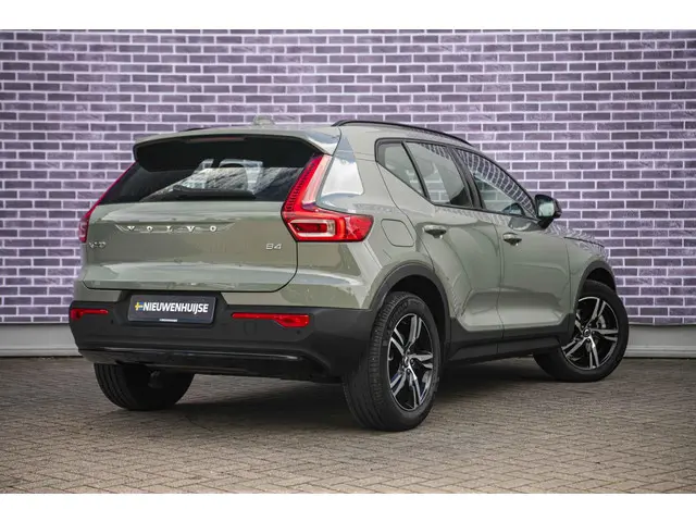 Volvo XC40 2.0 B4 Plus Dark 2025 Benzine 2