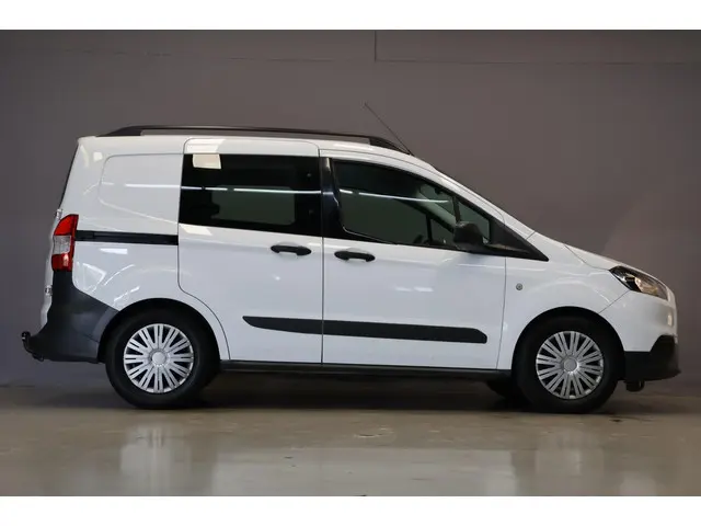Ford Tourneo Courier |Airco|Trekhaak| 2018 Benzine 8