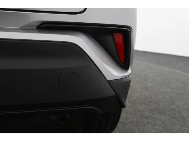 Toyota C-HR 1.2 Bi-Tone 2017 Benzine 38