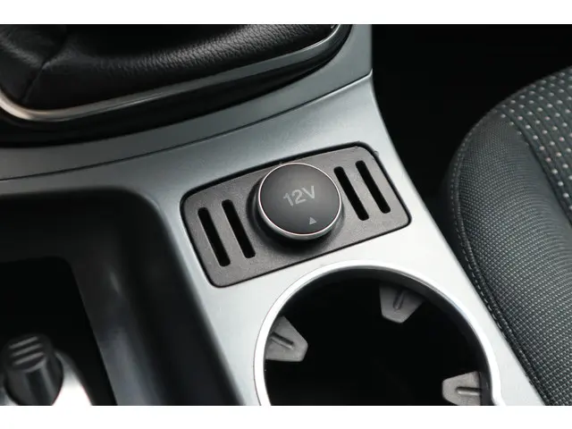 Ford C-MAX 1.0 Edition 2014 Benzine 35