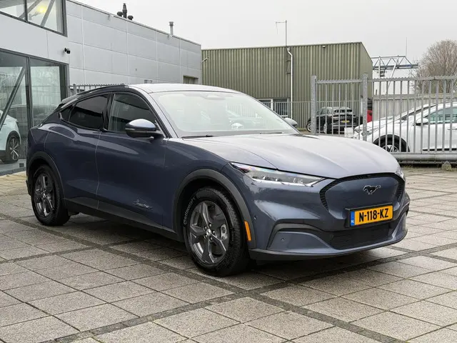 Ford Mustang Mach-E Aut. Extended 98kWh 2021 Elektrisch 7