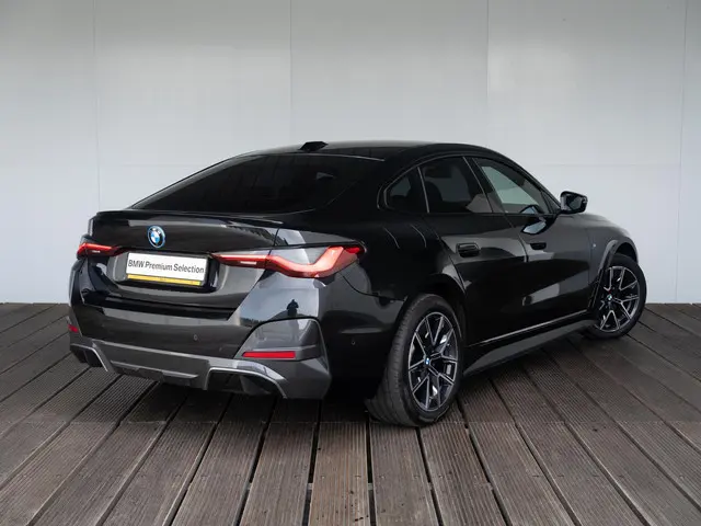 BMW i4 eDrive40 2022 Elektrisch 2