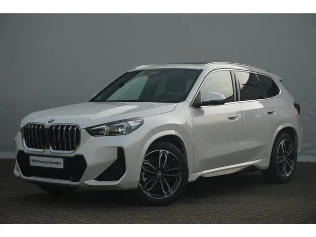 BMW X1 sDrive20i 2024 Benzine 24