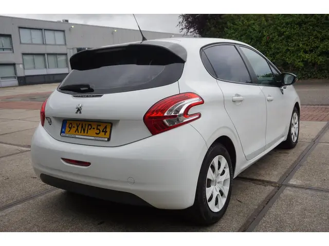 Peugeot 208 1.0 VTi LIKE 2014 Benzine 4