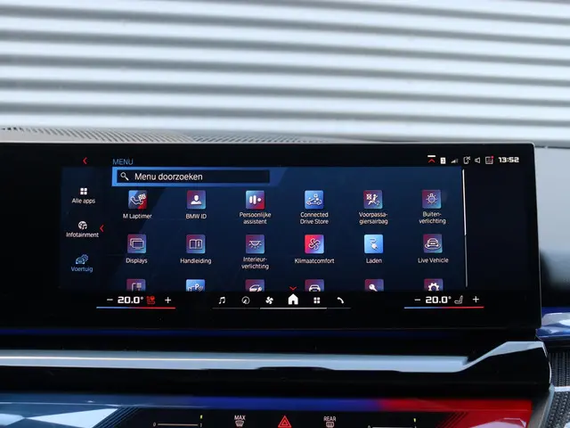 BMW M5 Touring 2026 Hybride Benzine 32