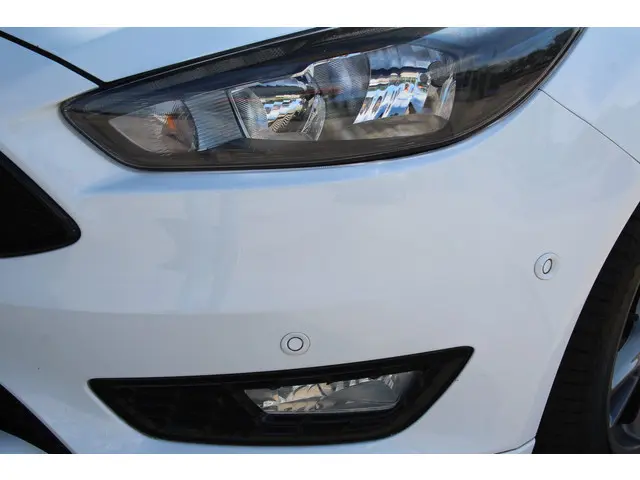 Ford Focus 1.0 ST-Line 126 Pk HB 2017 Benzine 37