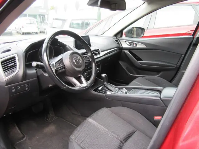 Mazda 3 2.0 SkyActiv-G 120 TS+ automaat 2017 Benzine 14